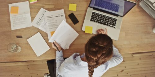 shutterstock_166600271 Photo of woman with laptop