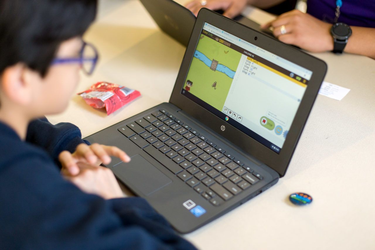 Computer Science Curriculum for Middle School Students